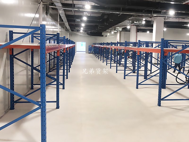 倉儲重型貨架藍(lán)色